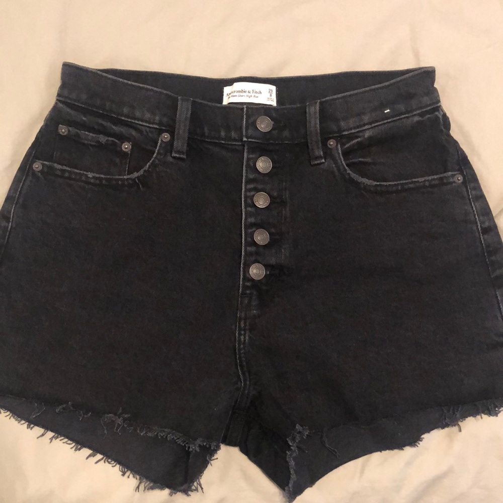 Abercrombie & Fitch High rise mom shorts